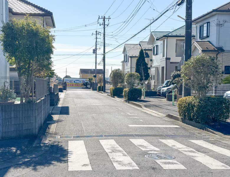 DCM 大網永田店と「ながた野」の住宅街
